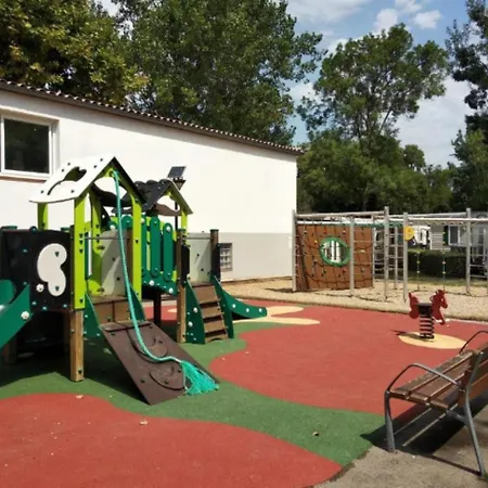 Camping Mobil 6 Personnes Confort Ocean Climatise Avec Piscine